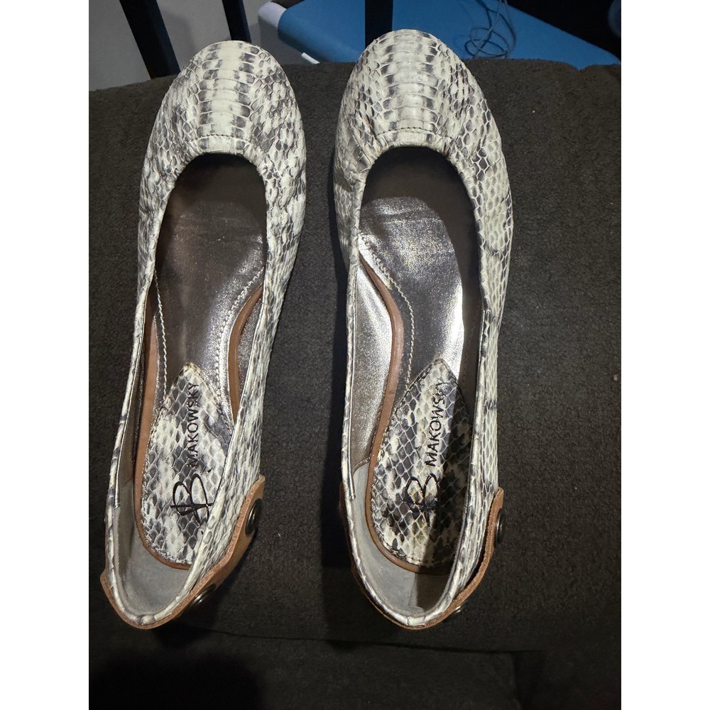 B. Makowsky Snakeskin Embossed Leather Ballet Flats Grey Silver Studded 7W